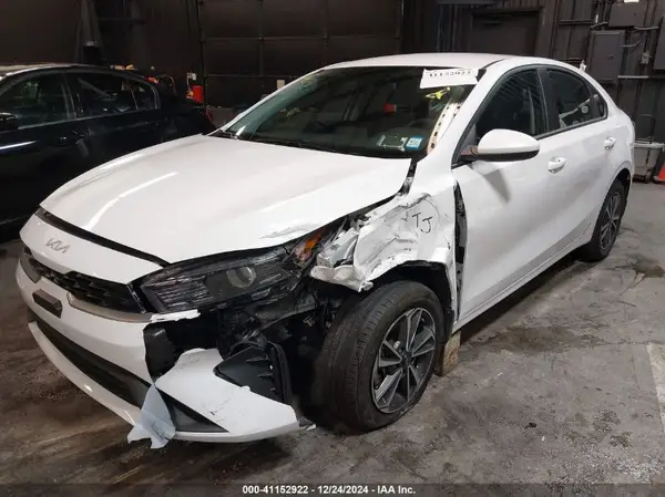 3KPF24AD8PE639337 2023 KIA FORTE - Image 2