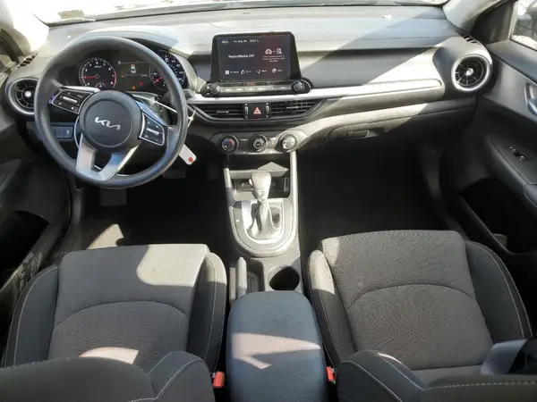 3KPF24AD8PE642321 2023 KIA FORTE - Image 8