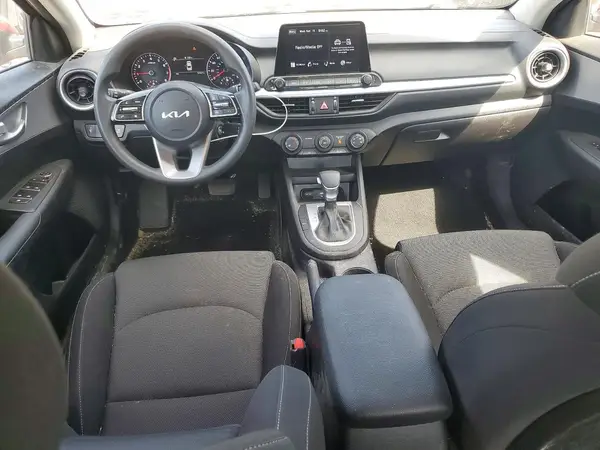 3KPF24AD8PE642416 2023 KIA FORTE - Image 8