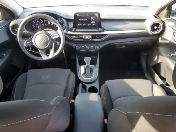 3KPF24AD8PE644201 2023 KIA FORTE - Image 8