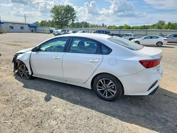 3KPF24AD8PE647003 2023 KIA FORTE - Image 2