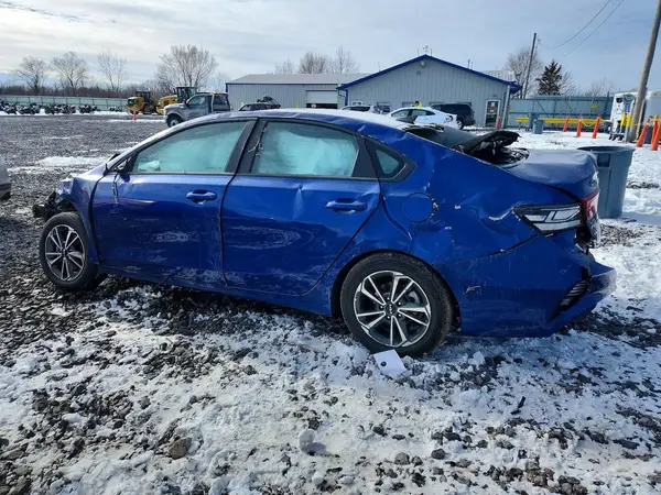 3KPF24AD8PE647163 2023 KIA FORTE - Image 2
