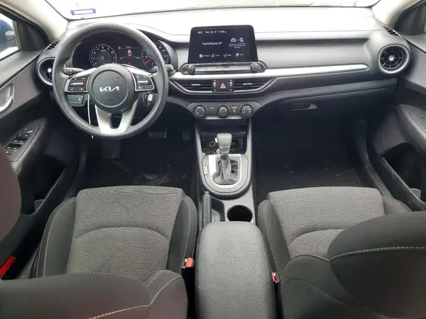 3KPF24AD8PE647972 2023 KIA FORTE - Image 8