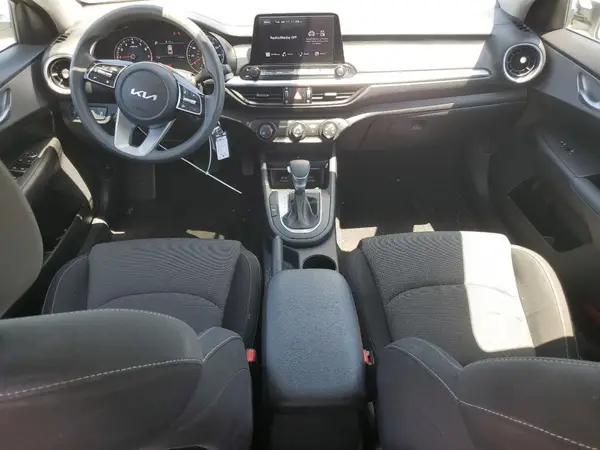 3KPF24AD8PE650208 2023 KIA FORTE - Image 8