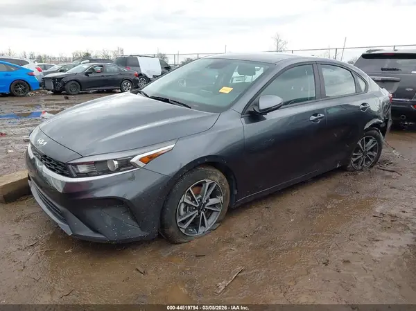 3KPF24AD8PE654176 2023 KIA FORTE - Image 2