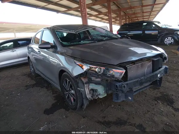 3KPF24AD8PE657742 2023 KIA FORTE - Image 1