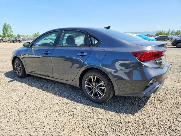 3KPF24AD8PE662262 2023 KIA FORTE - Image 2