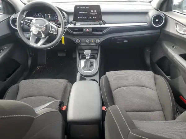 3KPF24AD8PE662682 2023 KIA FORTE - Image 8