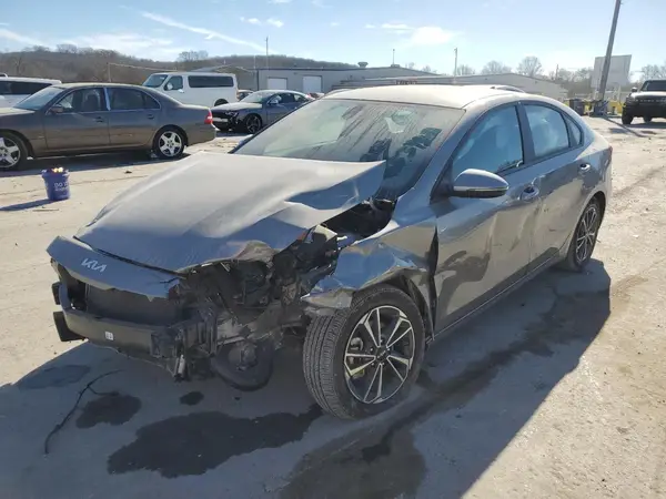 3KPF24AD8PE663993 2023 KIA FORTE - Image 1