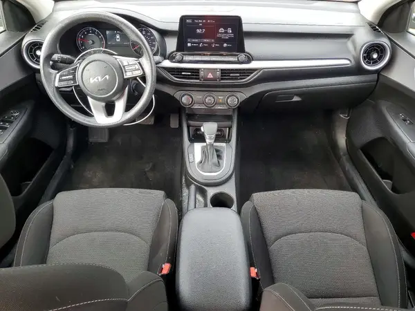 3KPF24AD8PE664495 2023 KIA FORTE - Image 8