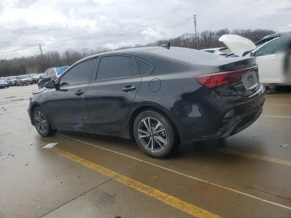 3KPF24AD8PE665968 2023 KIA FORTE - Image 2