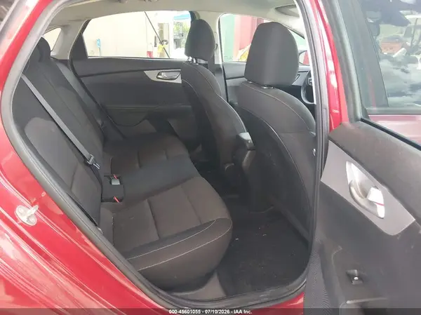 3KPF24AD8PE671575 2023 KIA FORTE - Image 8
