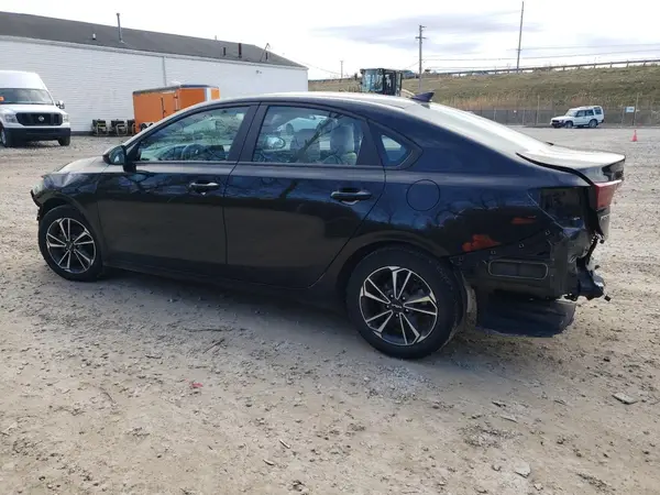 3KPF24AD8PE676016 2023 KIA FORTE - Image 2