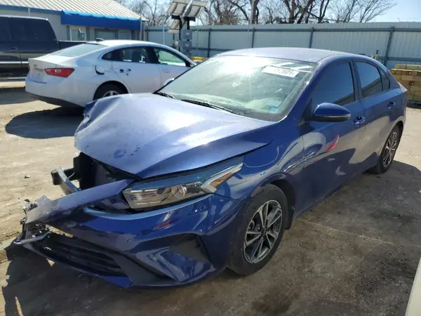3KPF24AD8PE678011 2023 KIA FORTE - Image 1