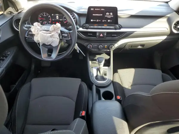 3KPF24AD8PE678011 2023 KIA FORTE - Image 8