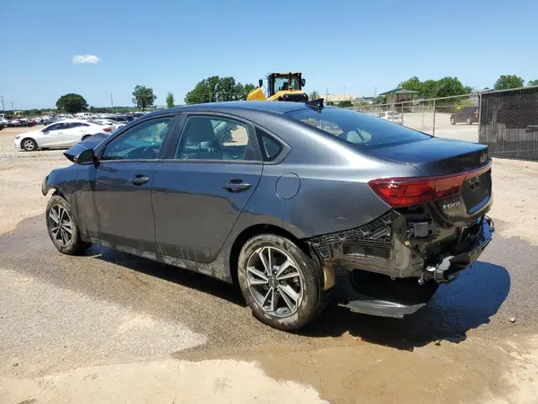 3KPF24AD8PE678803 2023 KIA FORTE - Image 2
