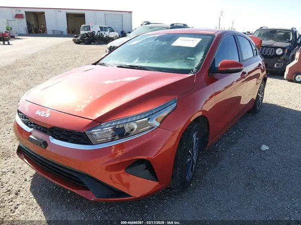 3KPF24AD8PE680941 2023 KIA FORTE - Image 2