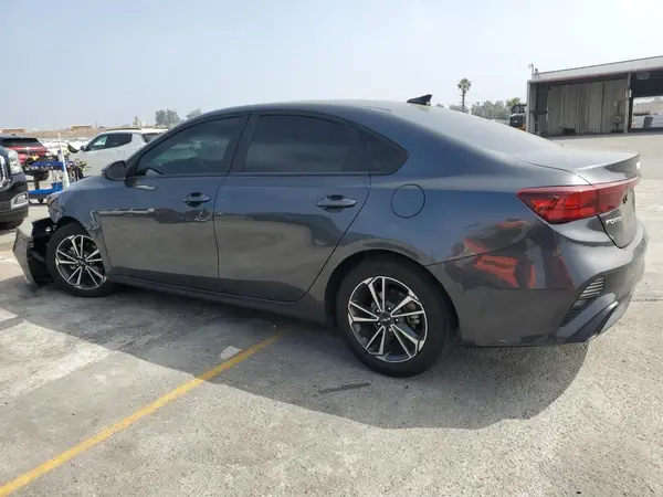3KPF24AD8PE681474 2023 KIA FORTE - Image 2