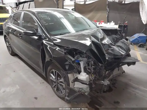 3KPF24AD8PE682060 2023 KIA FORTE - Image 1