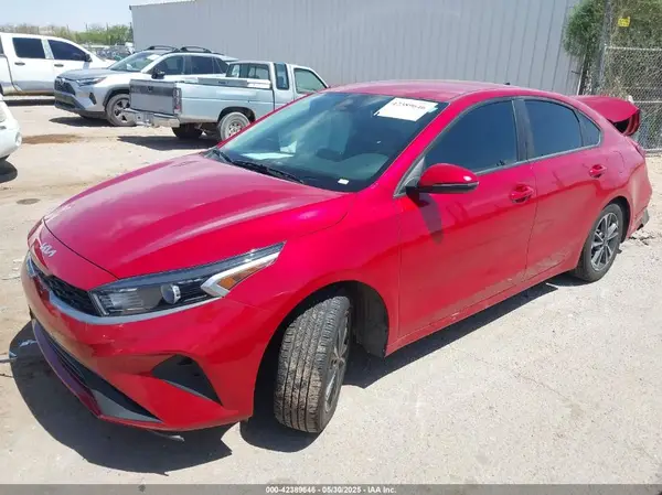 3KPF24AD8PE683001 2023 KIA FORTE - Image 2