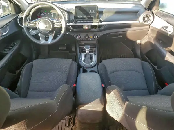 3KPF24AD8PE683824 2023 KIA FORTE - Image 8