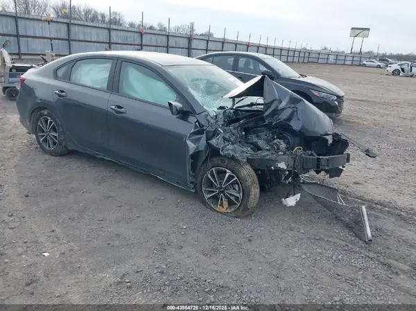 3KPF24AD8PE684343 2023 KIA FORTE - Image 1