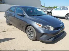 3KPF24AD8PE684780 2023 KIA FORTE