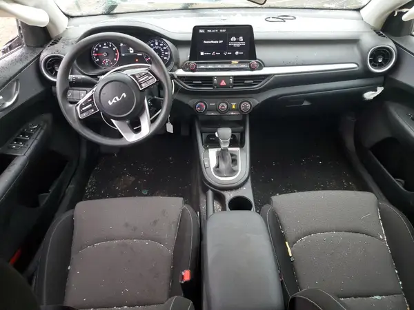 3KPF24AD8PE684956 2023 KIA FORTE - Image 8