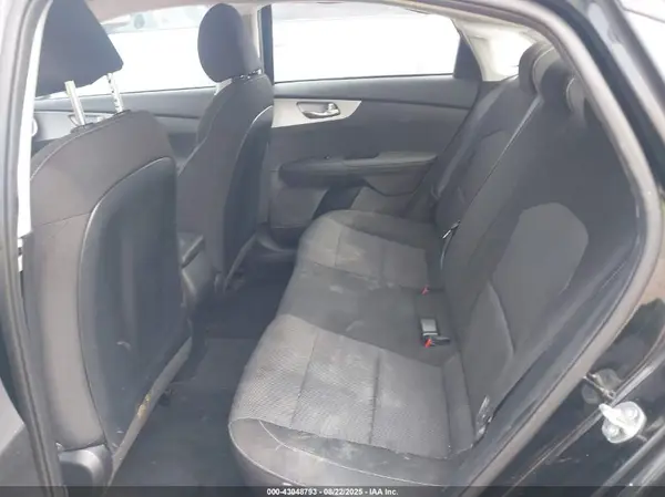 3KPF24AD8PE687775 2023 KIA FORTE - Image 8