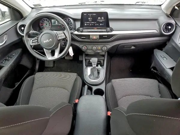 3KPF24AD8PE690787 2023 KIA FORTE - Image 8