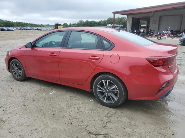 3KPF24AD8RE698424 2024 KIA FORTE - Image 2