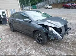 3KPF24AD8RE698679 2024 KIA FORTE