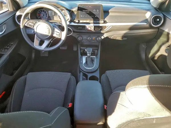 3KPF24AD8RE701032 2024 KIA FORTE - Image 8