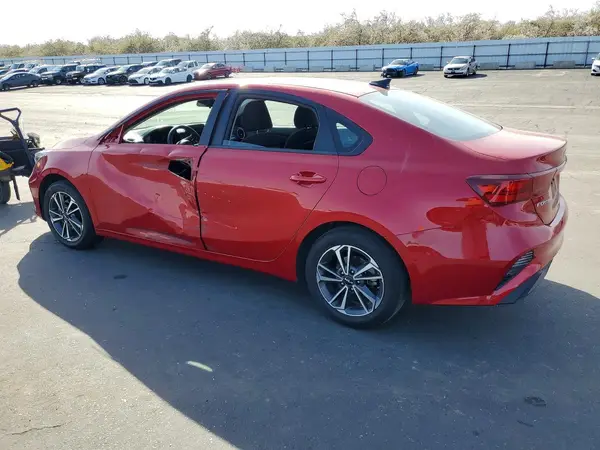 3KPF24AD8RE701631 2024 KIA FORTE - Image 2