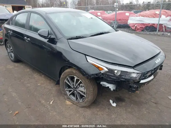 3KPF24AD8RE704321 2024 KIA FORTE - Image 1