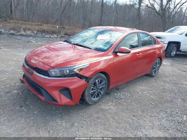 3KPF24AD8RE705582 2024 KIA FORTE - Image 2