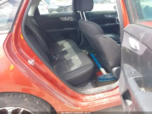 3KPF24AD8RE705582 2024 KIA FORTE - Image 8