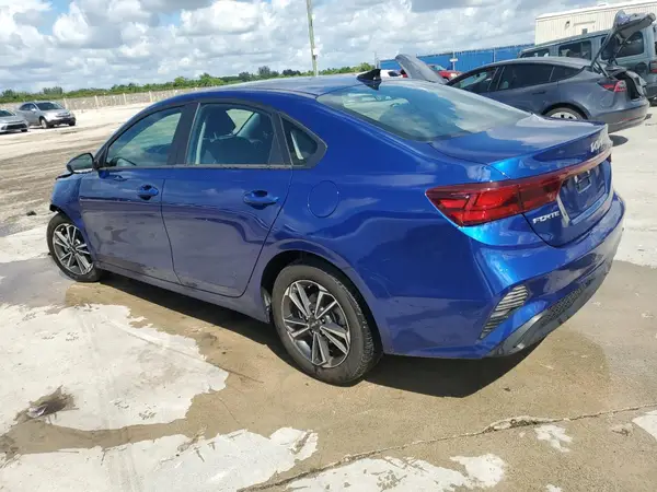 3KPF24AD8RE708742 2024 KIA FORTE - Image 2