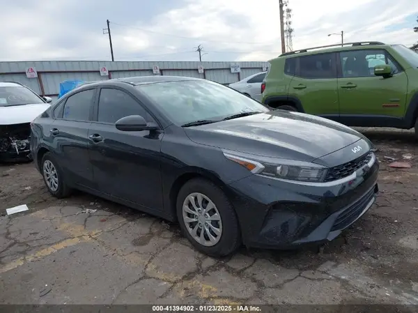 3KPF24AD8RE709180 2024 KIA FORTE - Image 1