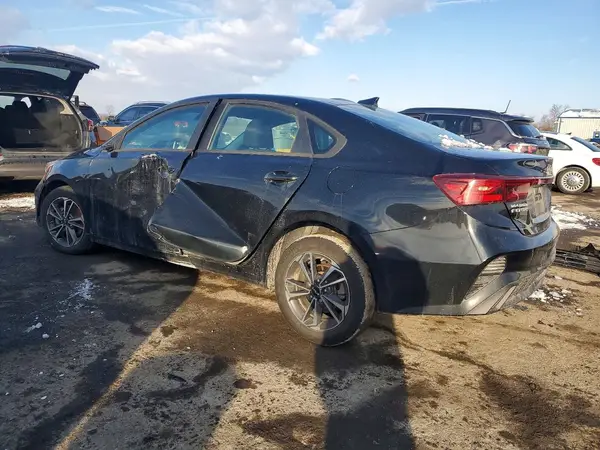 3KPF24AD8RE709454 2024 KIA FORTE - Image 2