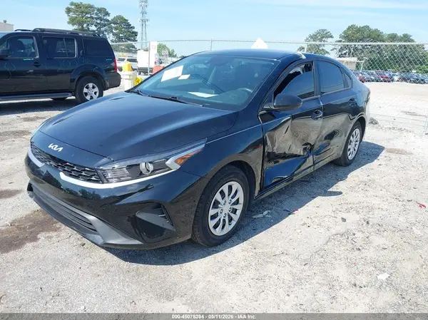 3KPF24AD8RE711219 2024 KIA FORTE - Image 2