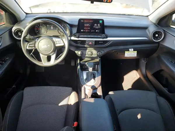 3KPF24AD8RE712368 2024 KIA FORTE - Image 8