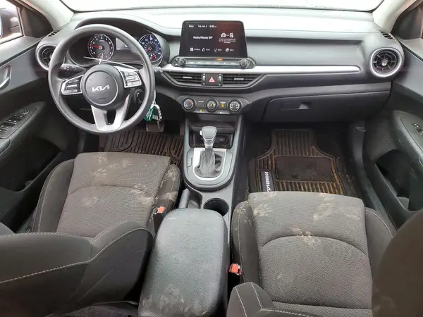 3KPF24AD8RE713049 2024 KIA FORTE - Image 8