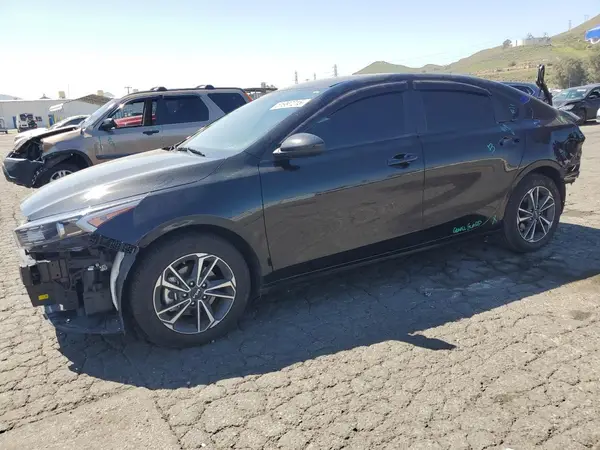 3KPF24AD8RE713665 2024 KIA FORTE - Image 1