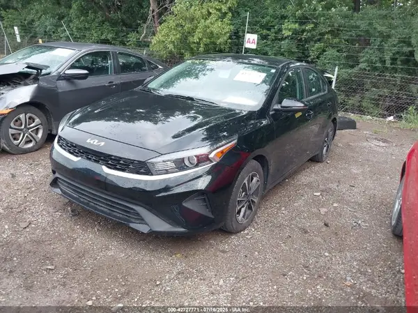 3KPF24AD8RE714248 2024 KIA FORTE - Image 2