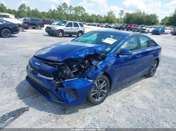 3KPF24AD8RE716002 2024 KIA FORTE - Image 2