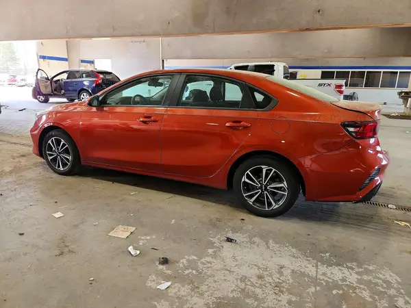 3KPF24AD8RE716453 2024 KIA FORTE - Image 2
