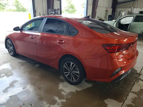3KPF24AD8RE718753 2024 KIA FORTE - Image 2