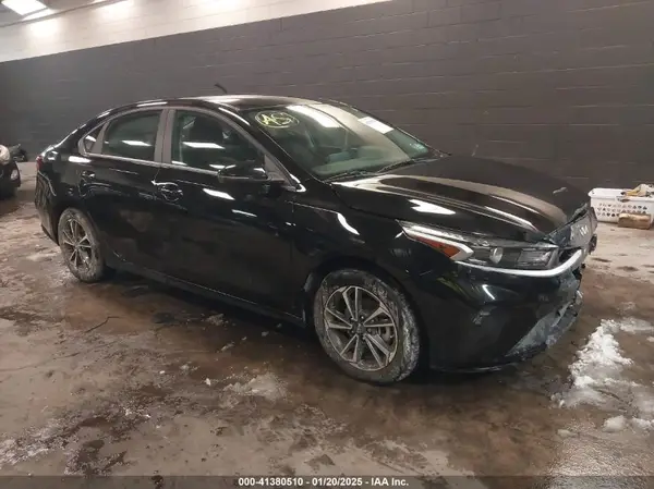 3KPF24AD8RE719191 2024 KIA FORTE - Image 1