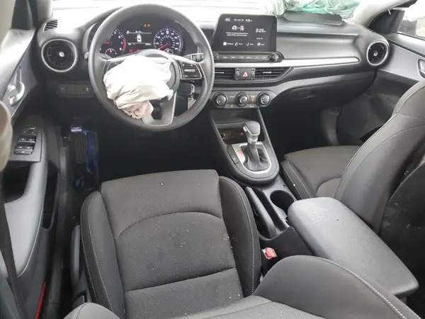 3KPF24AD8RE720082 2024 KIA FORTE - Image 8